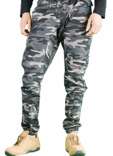 Load image into Gallery viewer, Men’s Stretch Black Camo Joggers Pants
