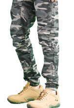 Load image into Gallery viewer, Men’s Stretch Black Camo Joggers Pants