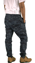Load image into Gallery viewer, Men’s Stretch Navy Camo Joggers Pants
