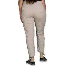 Load image into Gallery viewer, Womens Stretched Capri Long pants with Cargo pockets
